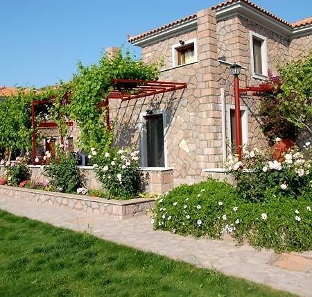 Molivos Castle Apartments Митимна Экстерьер фото
